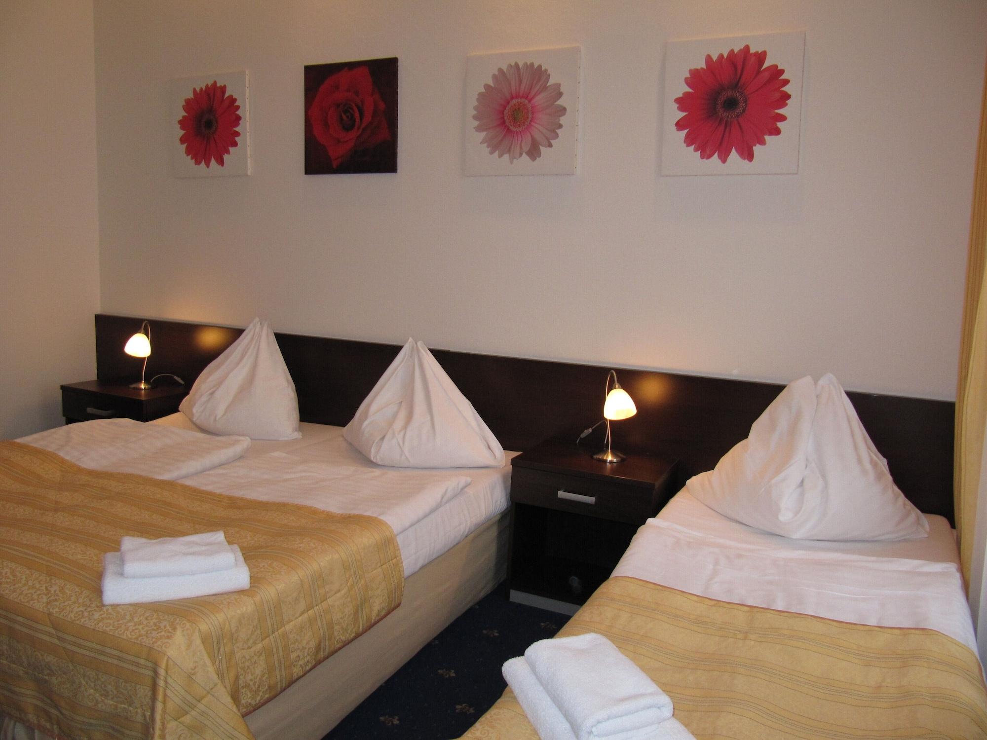 Royal Plaza 3* Praha