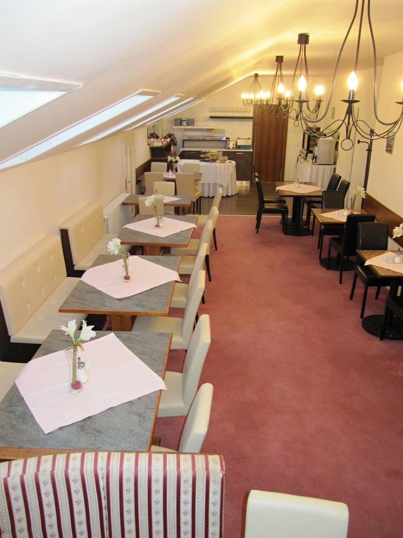 Royal Plaza Hotel Praha